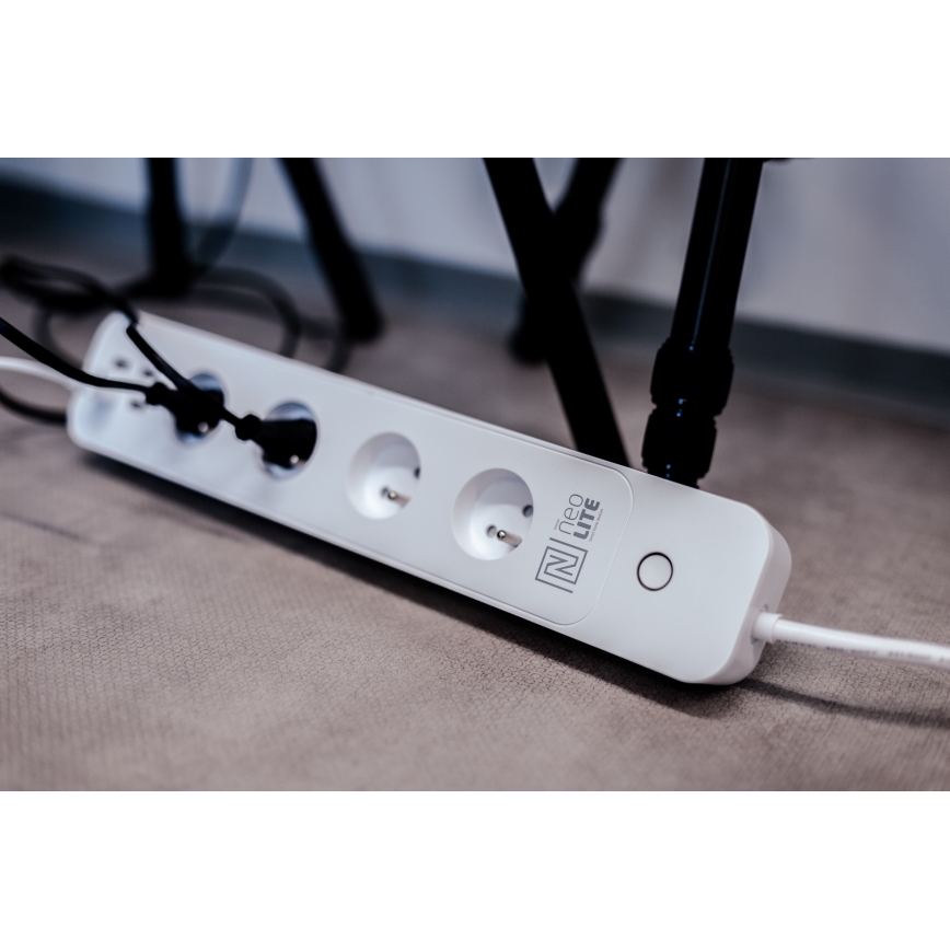 Immax NEO 07707L - Forlængerledning NEO LITE Smart 4AC + 4USB Wi-Fi Tuya 1,5m