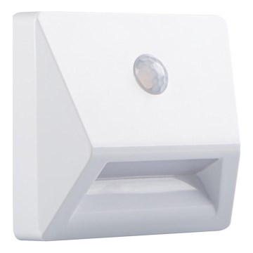 Indbygget LED-armatur med bevægelses- og skumringssensor IRS LED/0,3W/3xAAA IP54 hvid