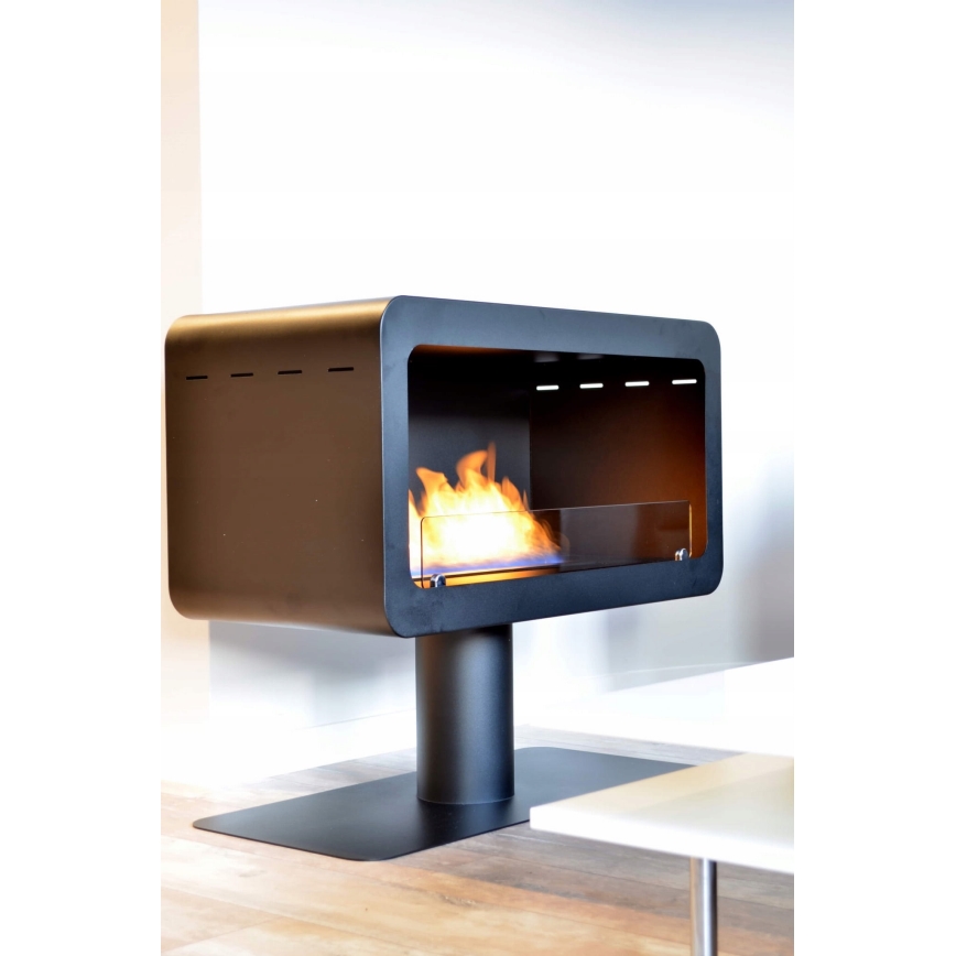 InFire - Biopejs 82,5x74,3 cm 3kW sort