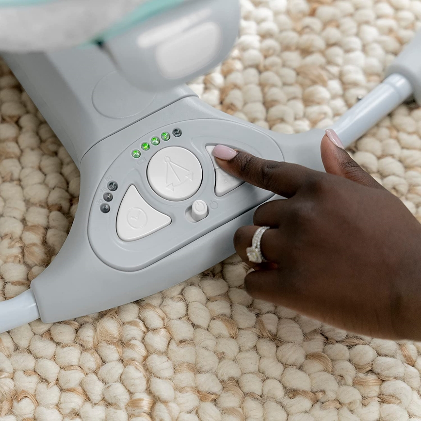 Ingenuity - Babygynge med vibration og musik 2-i-1 WIMBERLY 4xD + 1xC
