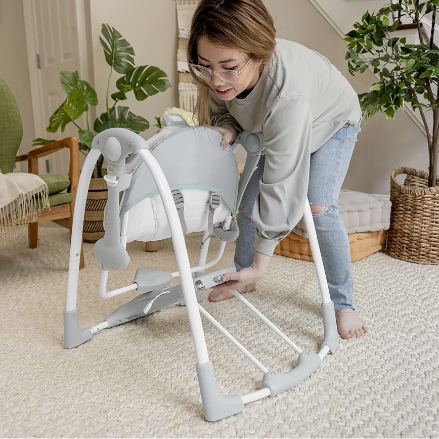 Ingenuity - Babygynge med vibration og musik 2-i-1 WIMBERLY 4xD + 1xC