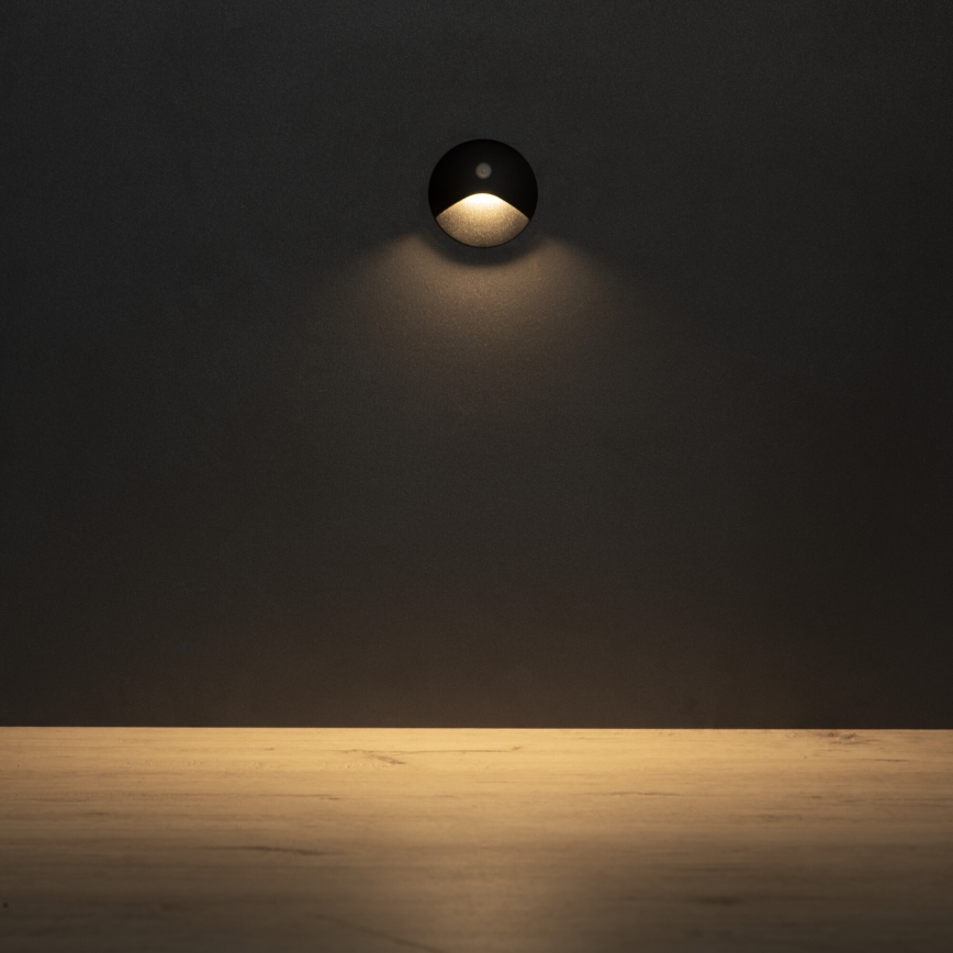 LED trappearmatur med bevægelses- og skumringssensor EXIN LED/2,5W/230V 3000K IP65 sort rund