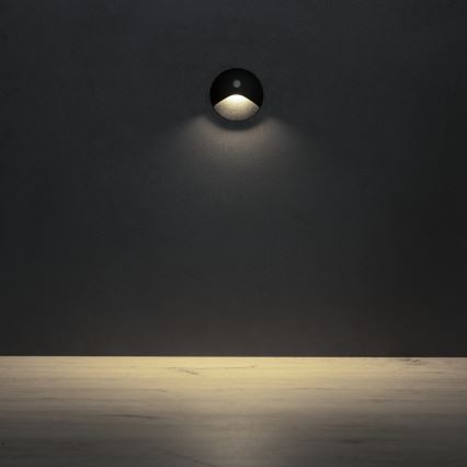LED trappearmatur med bevægelses- og skumringssensor EXIN LED/2,5W/230V 4000K IP65 sort rund