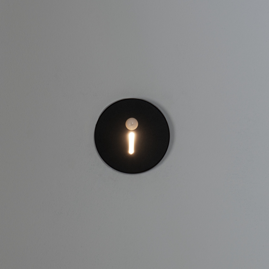 LED trappearmatur med bevægelses- og skumringssensor MAGNIK LED/1,7W/230V 2700/3300/3900/4600/5700K sort rund