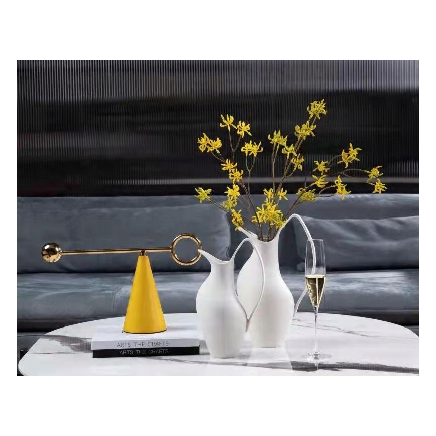 Keramisk vase 33 x 17 x 19 cm, hvid
