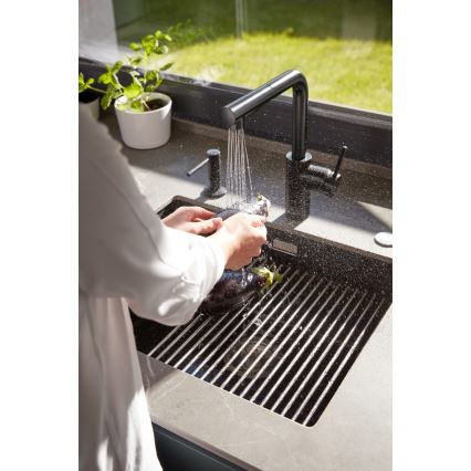 KFA Armatura 990-100-81 - Indbygget sæbedispenser DUERO rustfri/mat sort
