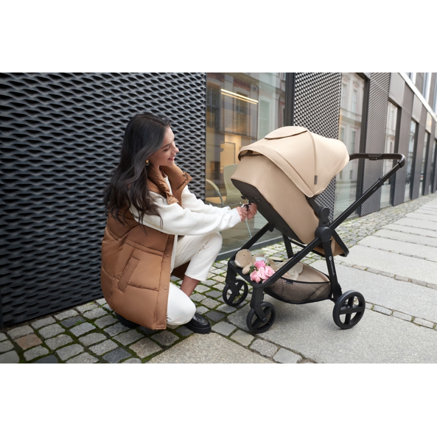 KINDERKRAFT - Multifunktionel barnevogn 4-i-1 NEWLY Klassisk beige + autostol MINK PRO med base ISOFIX