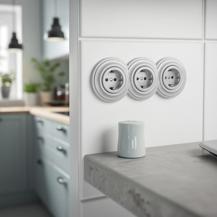 Kliklap - Tredobbelt retro stikkontakt til hjemmet med ramme, SCHUKO 230 V, keramisk hvid