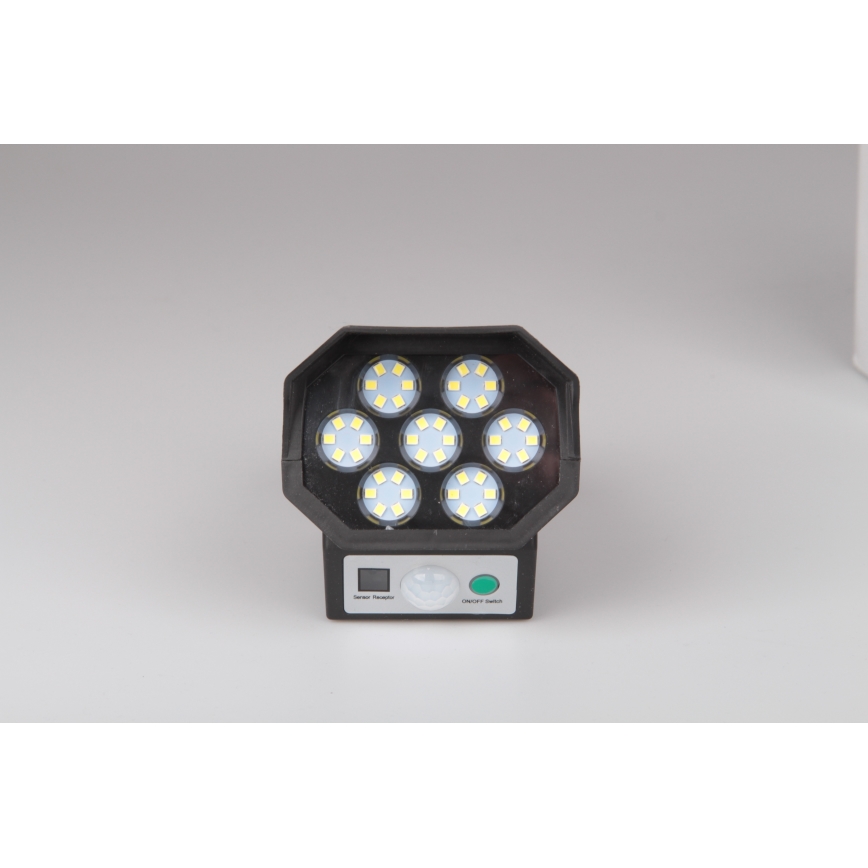 LED Dummy-overvågningskamera med sensor og med solpanel LED/5W/5,5V 800 mAh IP65 + fjernbetjening