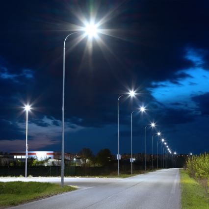 Dæmpbar LED-gadelampe med skumringssensor og solcellepanel LED/200W/20000 mAh 6500K IP65 grå