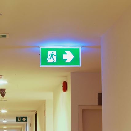 LED flugtvejsskilt EMERGENCY EXIT SAMSUNG CHIP LED/2W/230V 6000K