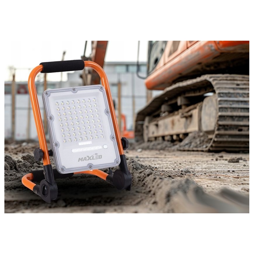 Dæmpbar genopladelig LED-projektør med stativ LED/100W/3,2V 4500K 10000 mAh IP65 orange