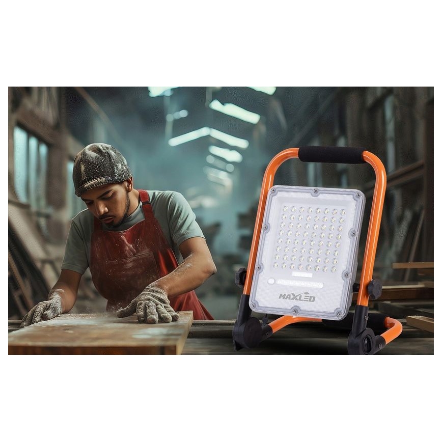 Dæmpbar genopladelig LED-projektør med stativ LED/100W/3,2V 4500K 10000 mAh IP65 orange