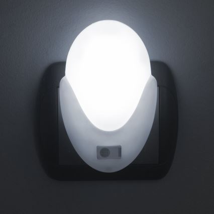 LED lampe med skumringssensor til stikkontakt LED/1W/230V