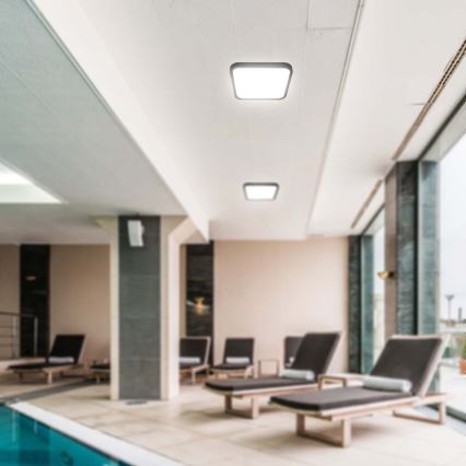 LED loftlampe til badeværelse LED/18W/230V 4000K IP44 25x25 cm sort
