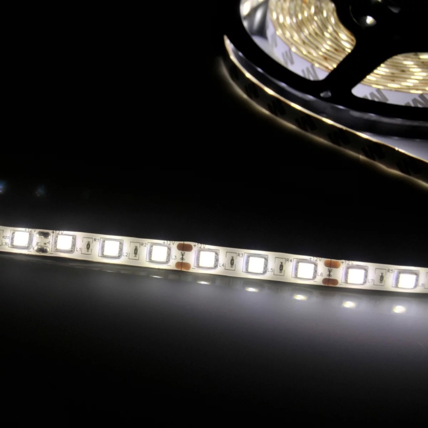 LED lysbånd 5 m LED/10W/12V IP20 hvid
