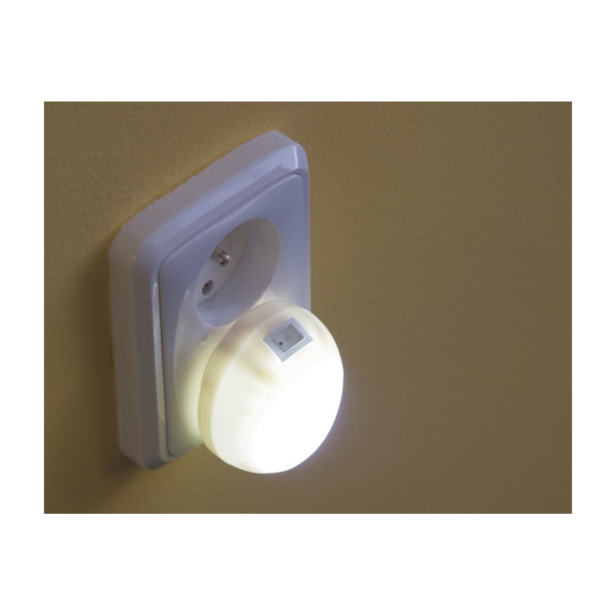 LED Nattelys til en stikkontakt 5xLED/0,6W/230V