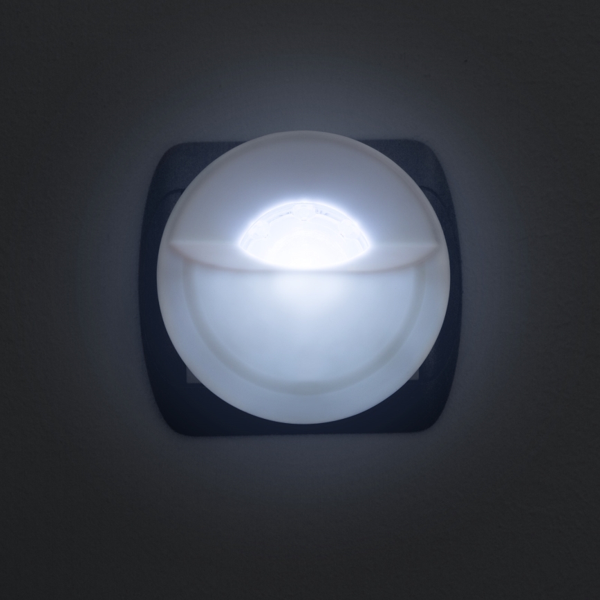 LED navigationslampe til stikkontakt med sensor LED/1W/230V 6000K