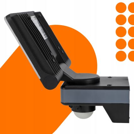 LED-projektør med bevægelses- og skumringssensor LED/44W/230V 4200K IP54 sort