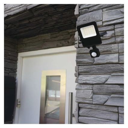 LED projektør med sensor VISIO LED/10W/230V 4000K IP65