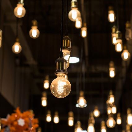 LED-pære FILAMENT G125 E27/6W/230V 1800K