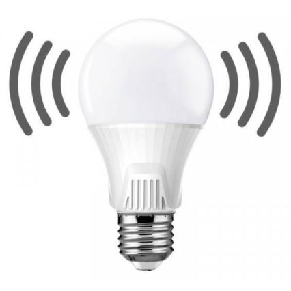LED-pære med indbygget bevægelsessensor E27/9W/230V 6500K