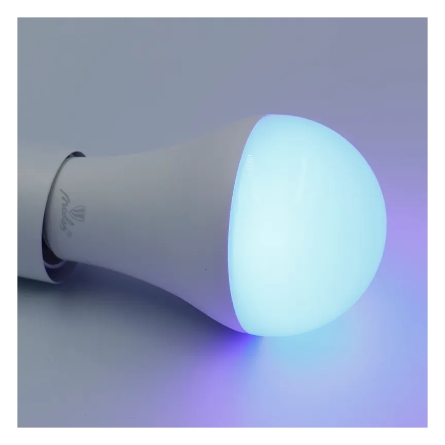 LED-pære med RGBW-farver dæmpbar A60 E27/15W/230V 2700-6500K Wi-Fi Tuya