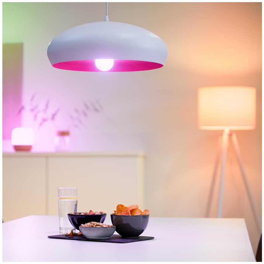 LED-pære med RGBW-farver dæmpbar A60 E27/8,5W/230V 2200-6500K  CRI 90 Wi-Fi + fjernbetjening - WiZ