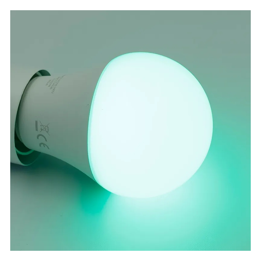 LED-pære med RGBW-farver dæmpbar A60 E27/9W/230V 2700-6500K Wi-Fi Tuya