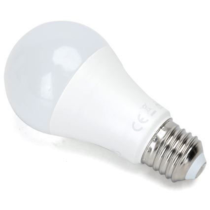 LED-pære med skumringssensor A60 E27/12W/230V 3000K - Aigostar