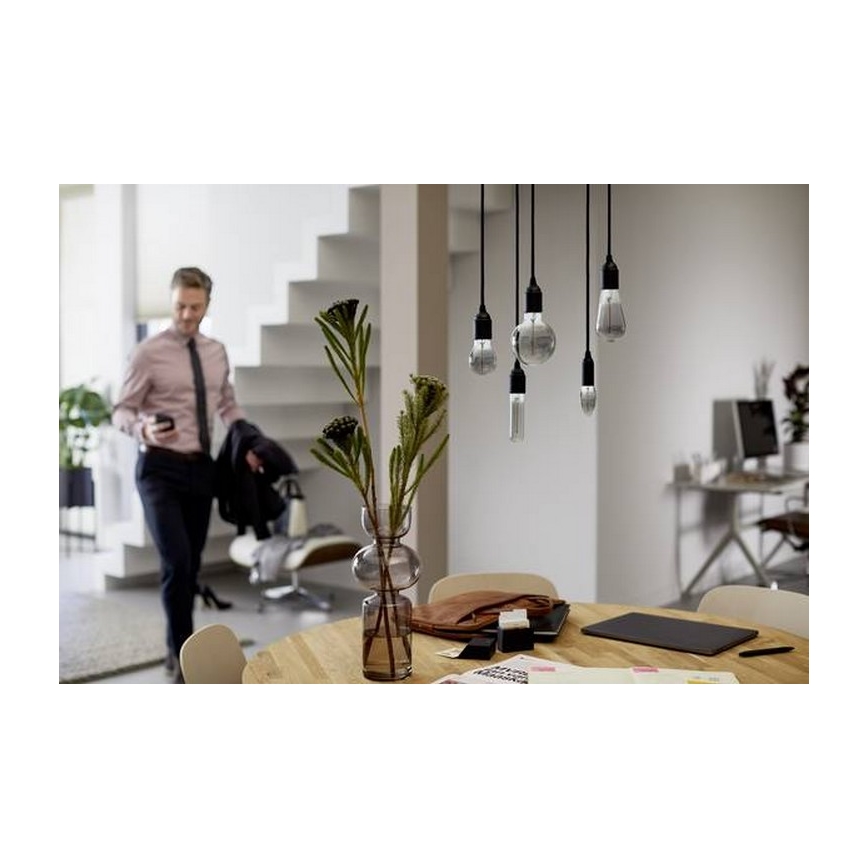 LED-pære Philips E27/2,3W/230V 2700K