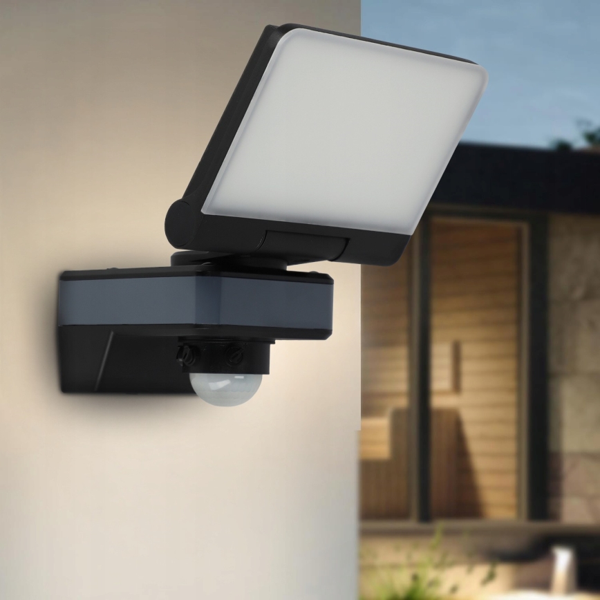 LED-reflektor med bevægelses- og skumringssensor LED/24W/230V 4200K IP54 sort