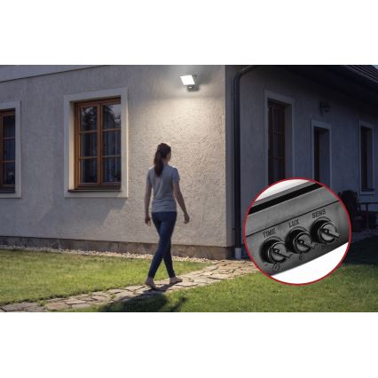 LED-reflektor med bevægelses- og skumringssensor TAMBO EVO LED/50W/230V 4000K IP44 sort