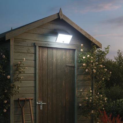 LED-reflektor med sensor og solpanel FUJI LED/8W/3,7V 2000 mAh IP44