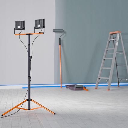 LED-reflektor med stativ 2xLED/100W/230V 4500K IP65 sort/orange