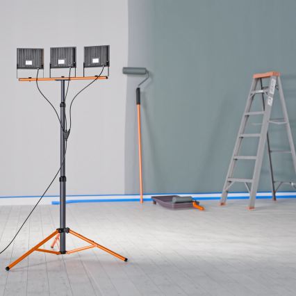 LED-reflektor med stativ 3xLED/100W/230V 4500K IP65 sort/orange