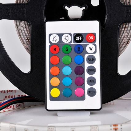 LED RGB dæmpbar strimmel 5m LED/18W/12V IP20 + fjernbetjening