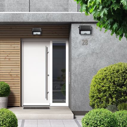 LED solcelleprojektør med bevægelsessensor og skumringssensor EPAD LED/10W/3000 mAh 7,4V 4000K IP65