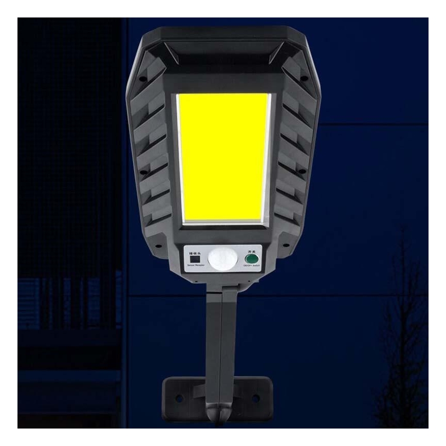 LED Solcelle gadelampe med sensor LED/2,5W/3,7V IP65 + fjernbetjening