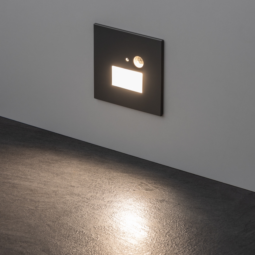 LED trappearmatur med bevægelses- og skumringssensor LED/1,5W/230V 3000/4000/6500K sølv