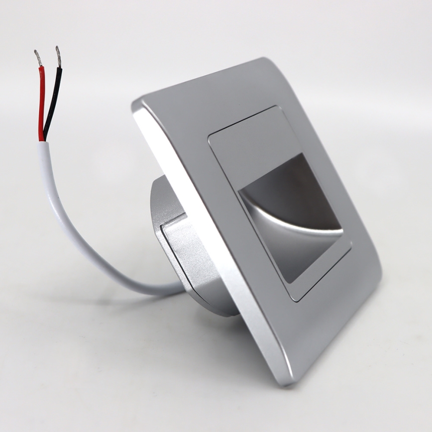 LED trappelampe STEP LIGHT LED/1,5W/230V sølvfarvet