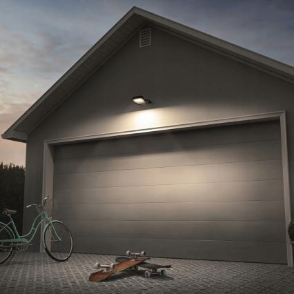 LED-udendørsreflektor med bevægelses- og skumringssensor, 100 W, 230 V, 4500 K, IP65, sort