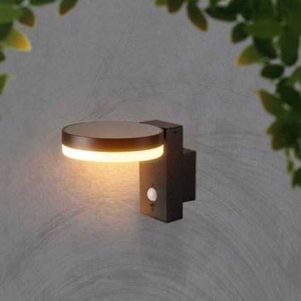 LED Udendørs solcelle væglampe med sensor LED/5,5W/3,7V 3000K IP54 2000 mAh