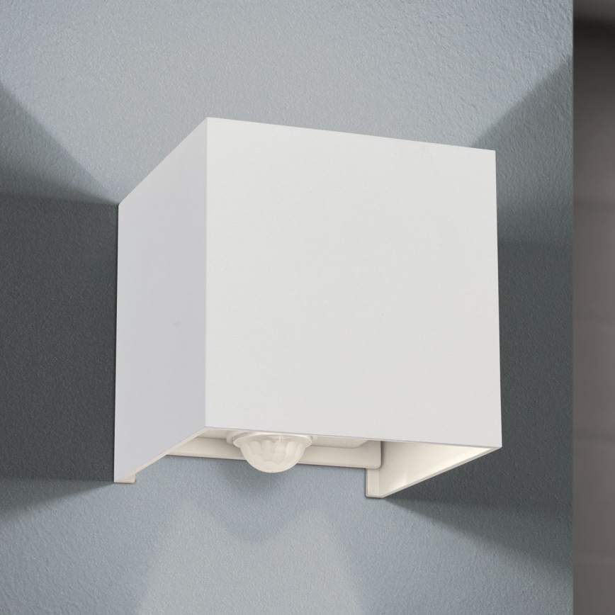 LED Udendørs væglampe m. bevægelses- og skumringssensor CUBE-S LED/13W/230V IP54 hvid