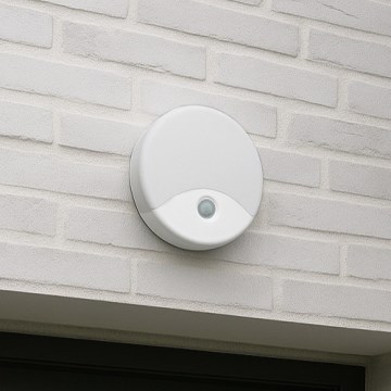 LED udendørs væglampe med bevægelsessensor LED/18W/230V IP44 hvid