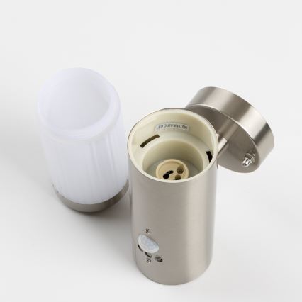 LED udendørs væglampe med bevægelsessensor 1xGU10/5W/230V IP44 mat krom