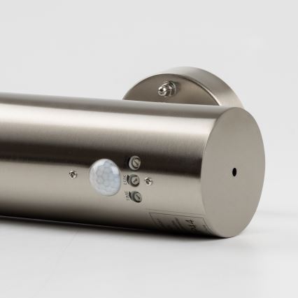 LED udendørs væglampe med bevægelsessensor 1xGU10/5W/230V IP44 mat krom