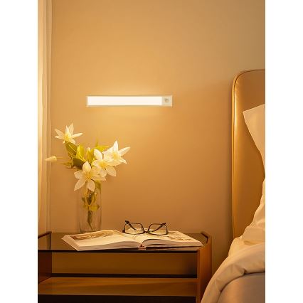 LED underskabslampe CABINET-4 med PIR-sensor LED/1,5W/230V 1100mAh 4000K