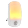 LED Vågelampe m. bevægelses- og skumringssensor LED/0,55W/230V hvid