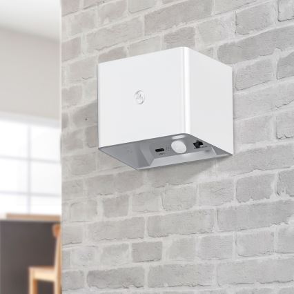 LED Dæmpbar væ touch-funktion lys med sensor MIRI LED/2,5W/3,7V 3000/4000/6400K 4000 mAh hvid